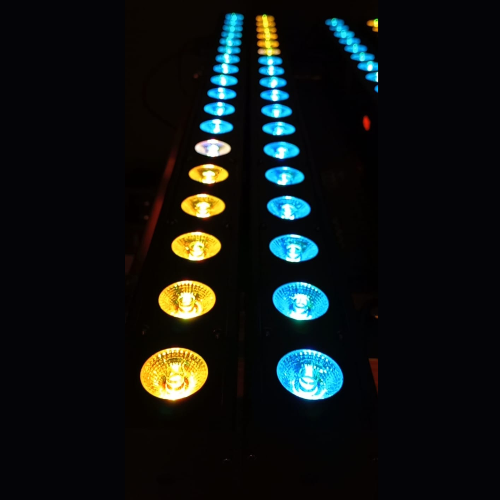 Ribalta LED 18x12W RGBW Pixel - Imagem 9